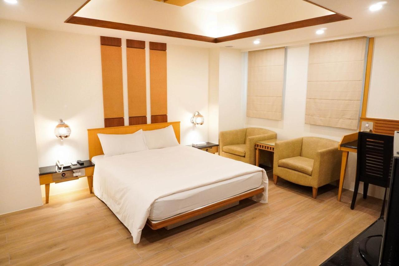 Kao Yuan Hotel - Zhong Zheng Taichung Exterior foto